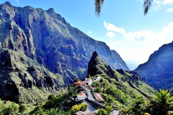 masca-village-pixabay-960x640-768x512